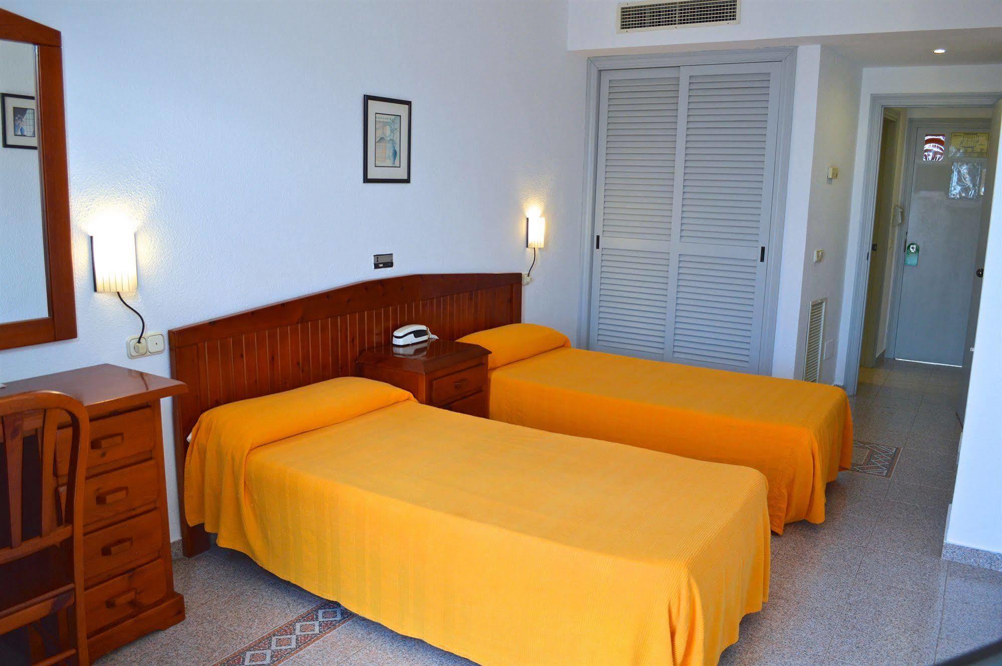 Hostal Molins Park 伊维萨镇 外观 照片