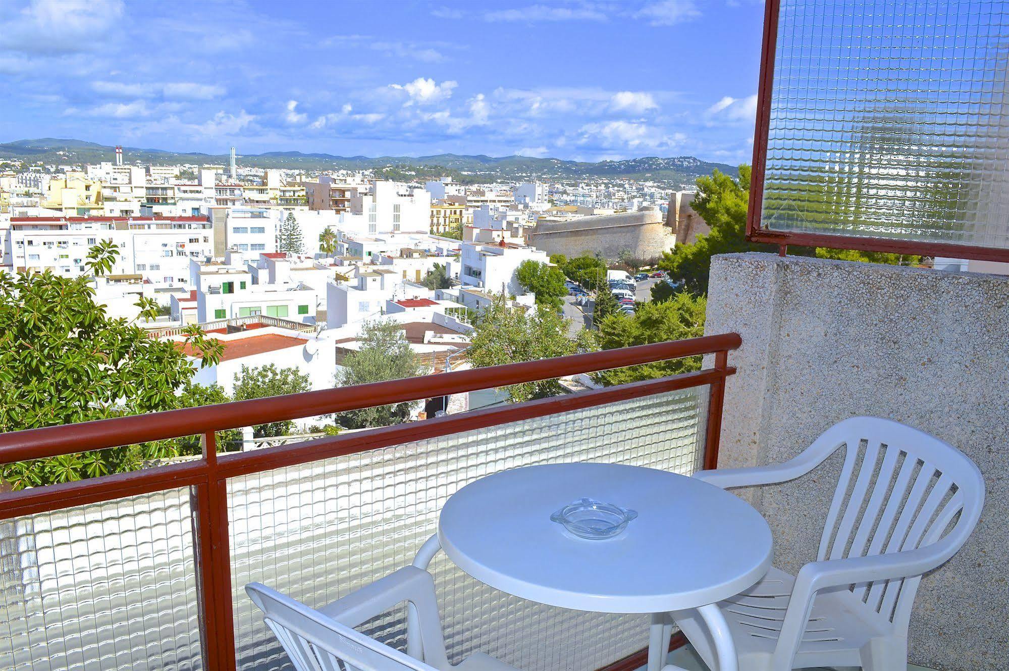 Hostal Molins Park 伊维萨镇 外观 照片